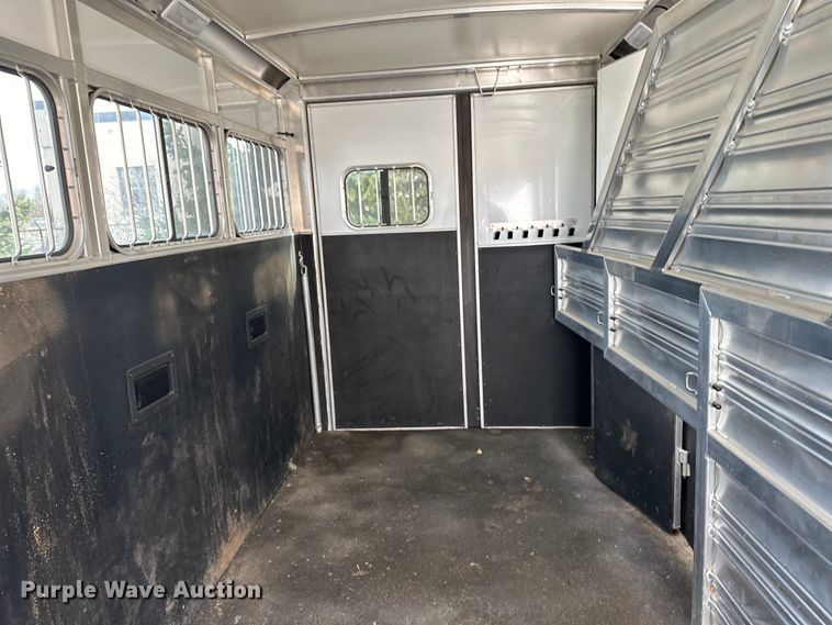 image for item DO3283 2016 Cimarron  Horse trailer livestock trailer