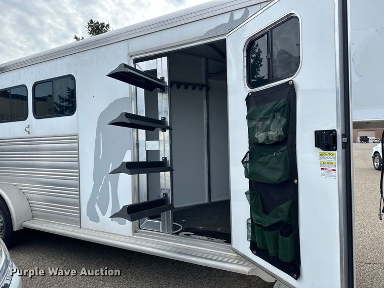 image for item DO3283 2016 Cimarron  Horse trailer livestock trailer