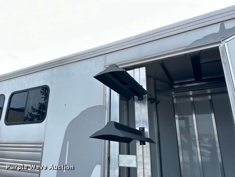 image for item DO3283 2016 Cimarron  Horse trailer livestock trailer