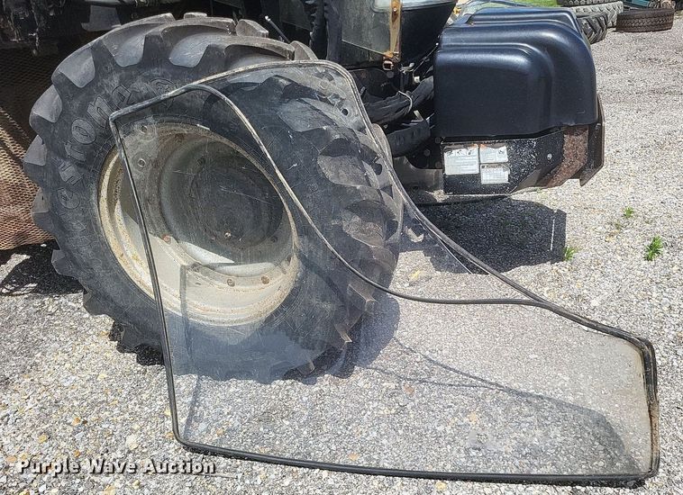 image for item DO4900 2006 Case IH Maxxum MXU110 MFWD tractor