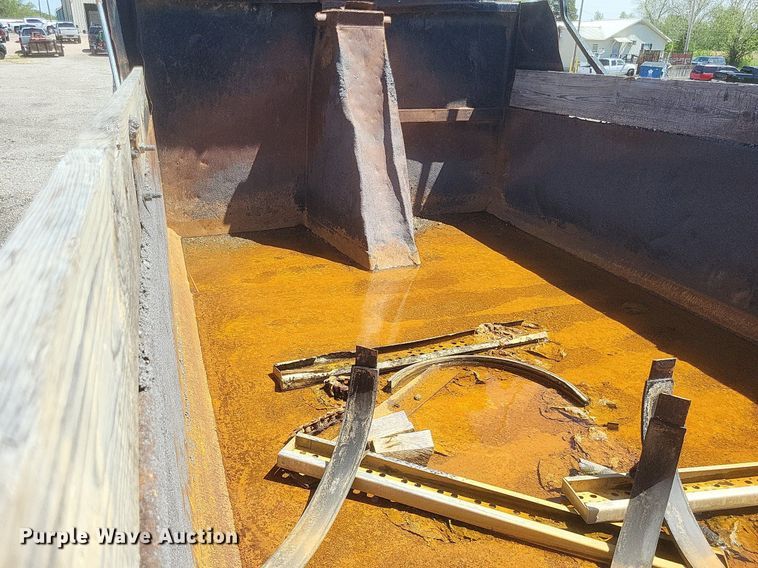 image for item DO4902 Davis dump bed