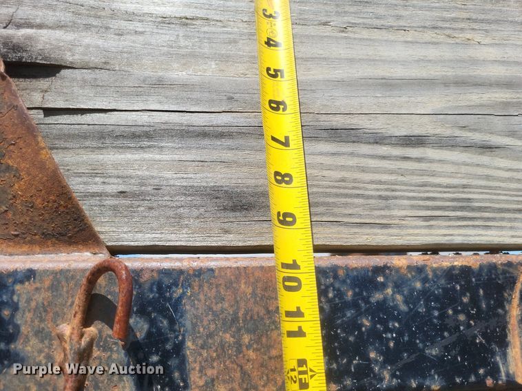 image for item DO4902 Davis dump bed