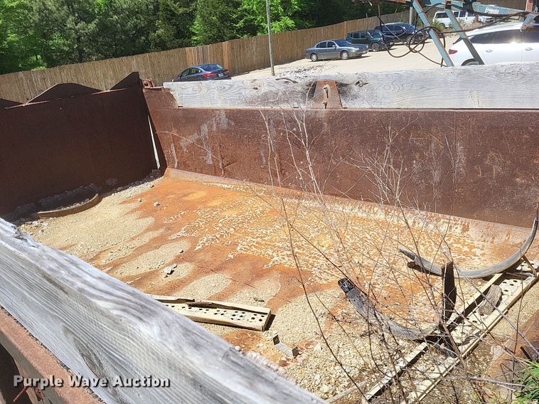 image for item DO4903 Davis dump bed