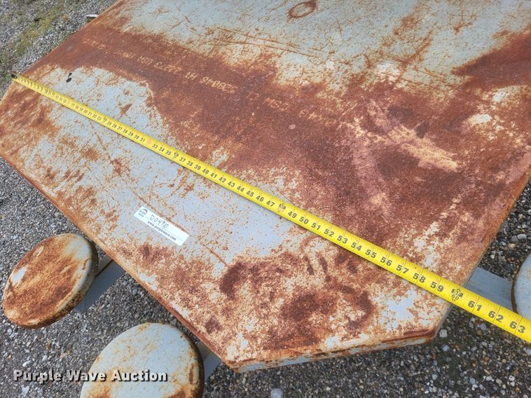 image for item DO4910 Picnic tables 