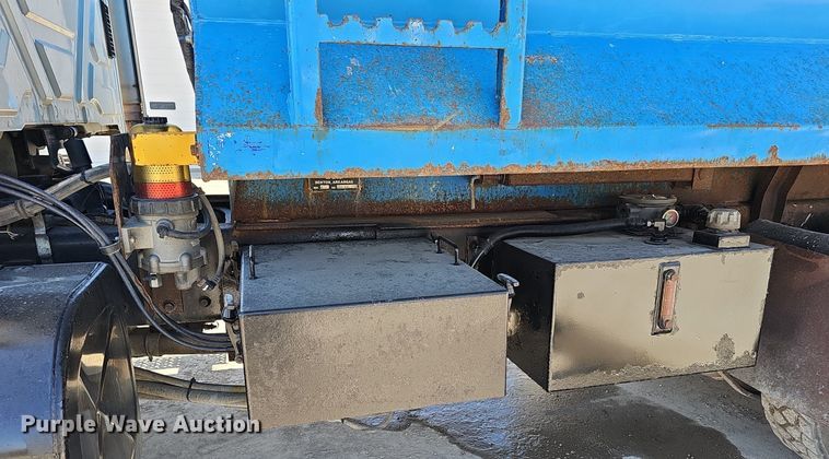 image for item DP0821 2010 International WorkStar 7600 dump truck