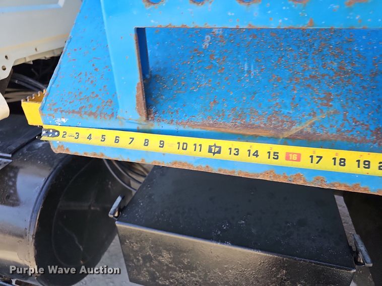 image for item DP0821 2010 International WorkStar 7600 dump truck