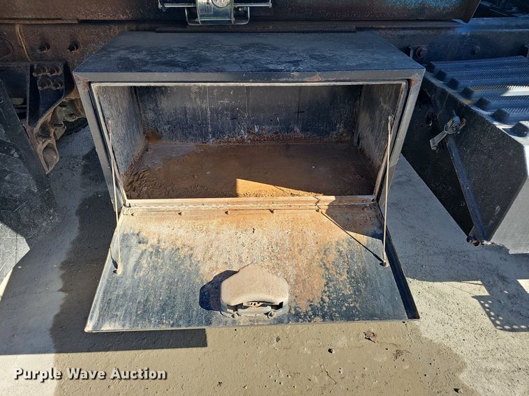 image for item DP0821 2010 International WorkStar 7600 dump truck