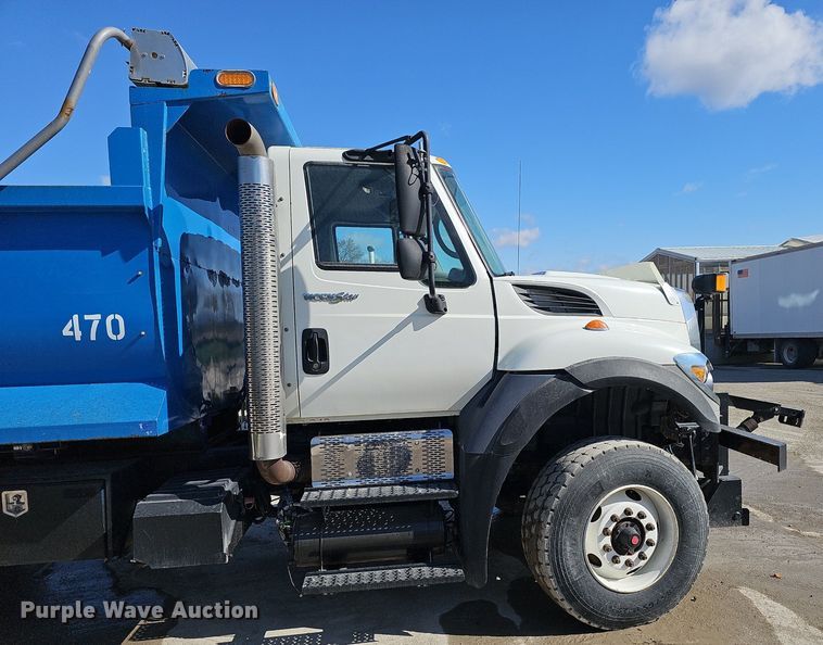 image for item DP0821 2010 International WorkStar 7600 dump truck