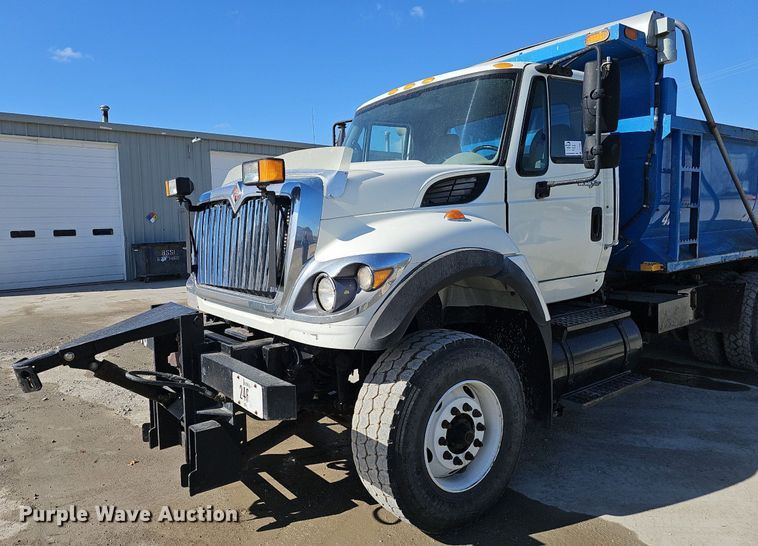 image for item DP0821 2010 International WorkStar 7600 dump truck