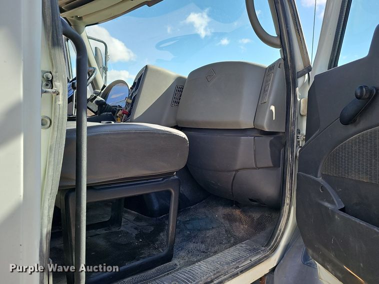 image for item DP0821 2010 International WorkStar 7600 dump truck