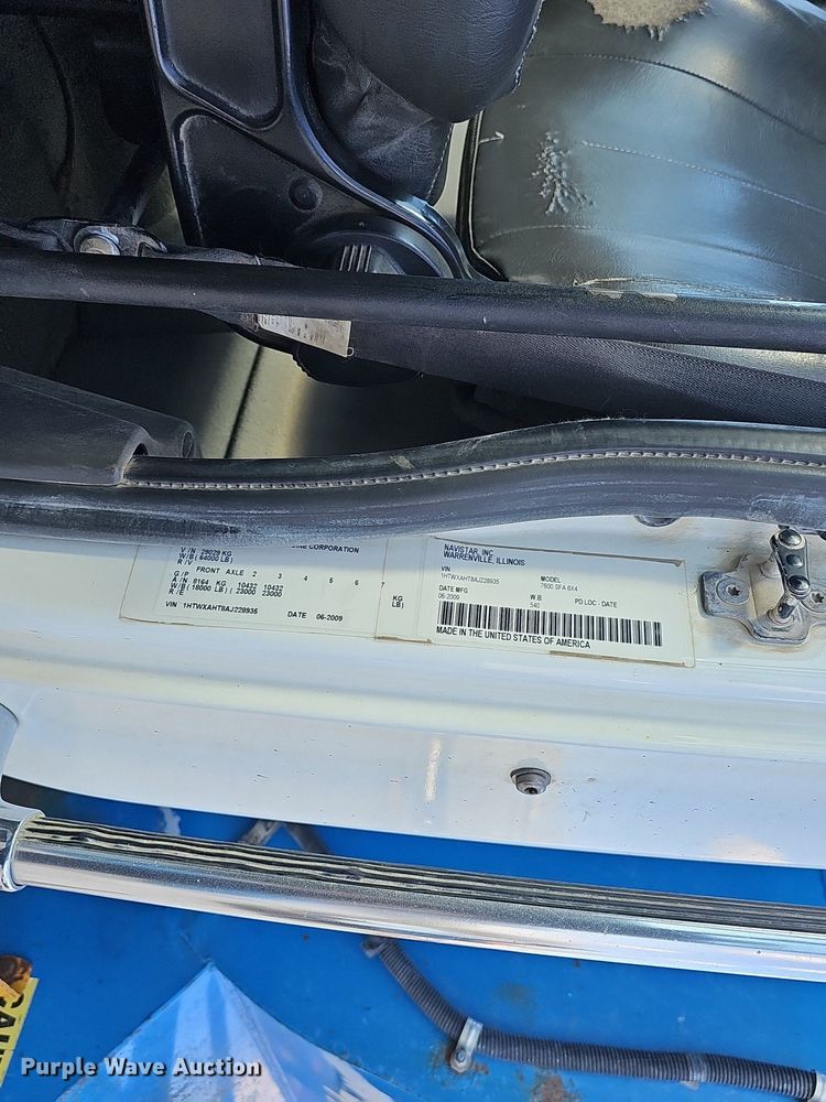 image for item DP0821 2010 International WorkStar 7600 dump truck