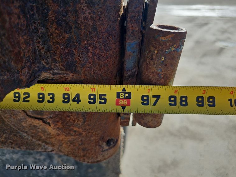 image for item DP0822 2001 International 4900 dump truck