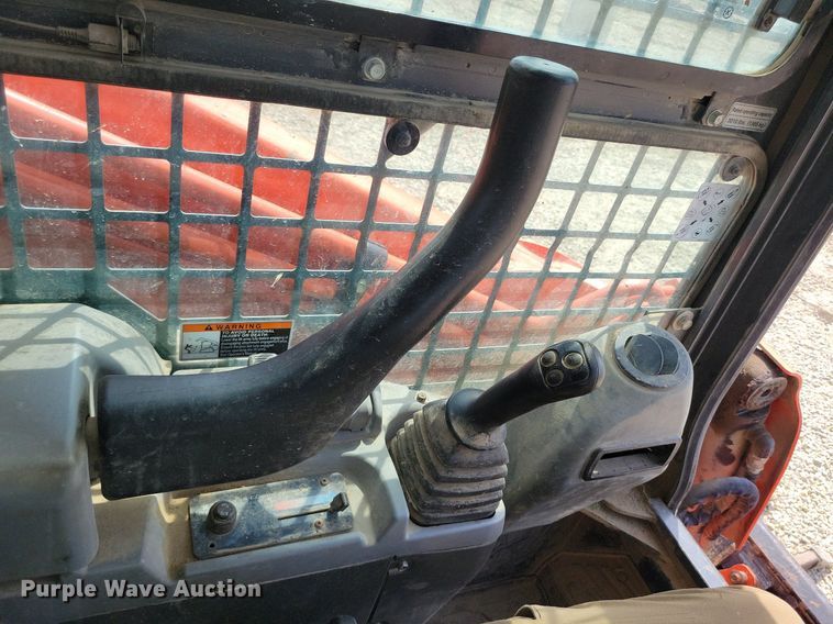 image for item DP1335 2011 Kubota SVL90 tracked skid steer loader