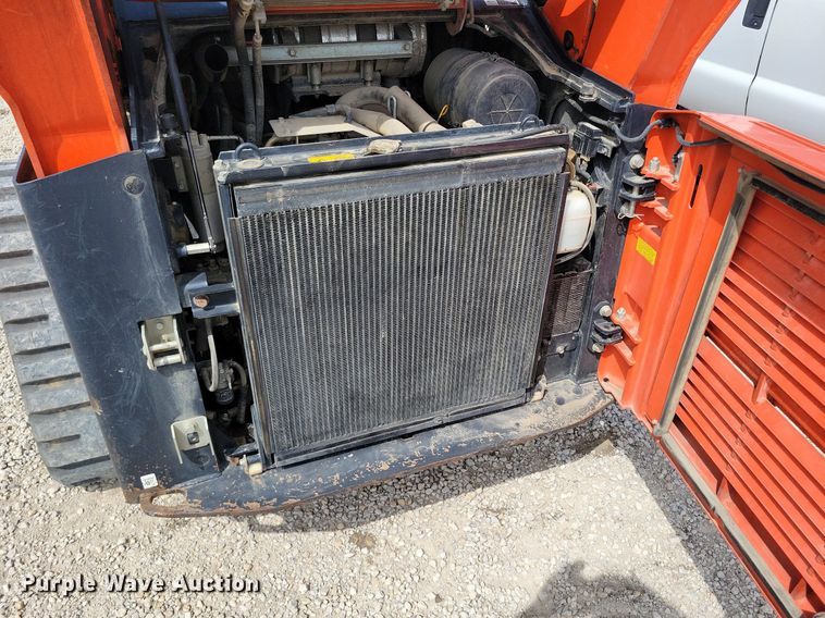 image for item DP1335 2011 Kubota SVL90 tracked skid steer loader