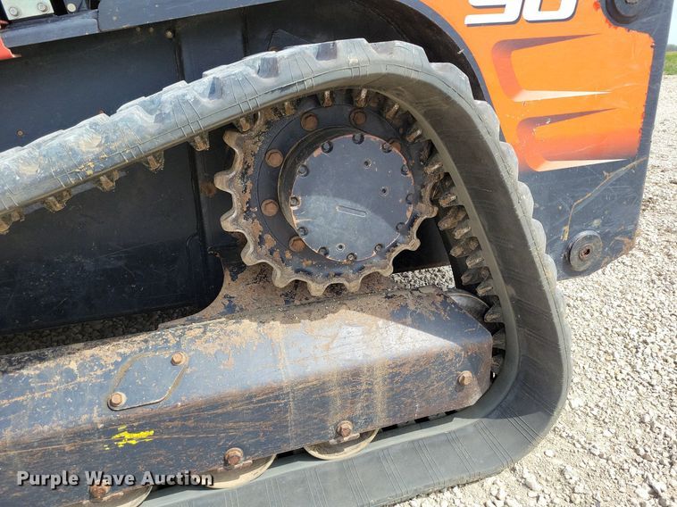 image for item DP1335 2011 Kubota SVL90 tracked skid steer loader