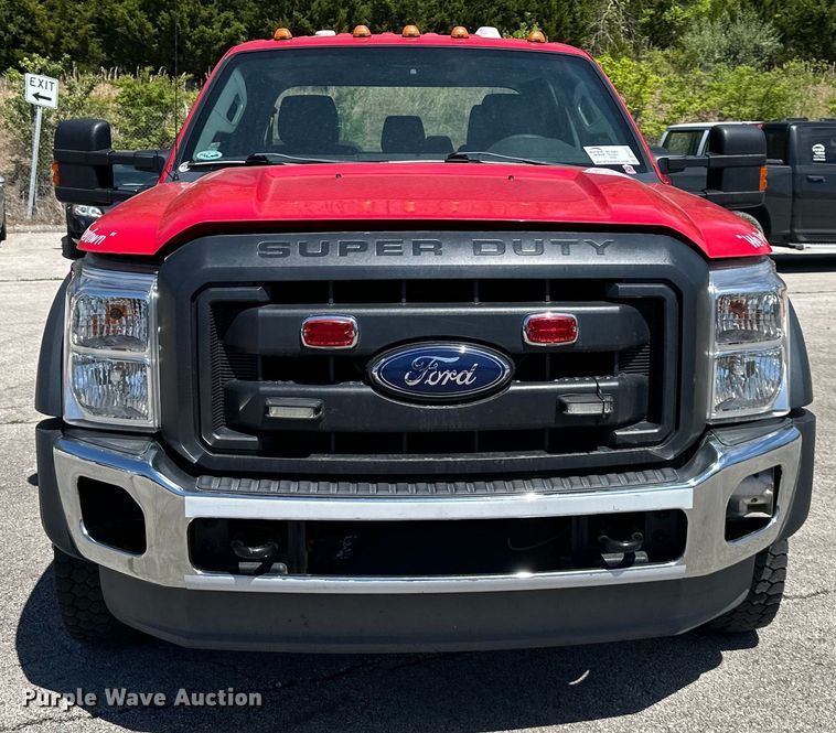 image for item DP1377 2013 Ford F550 Super Duty Crew Cab truck cab and chassis