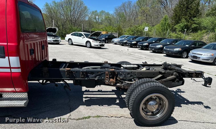 image for item DP1377 2013 Ford F550 Super Duty Crew Cab truck cab and chassis