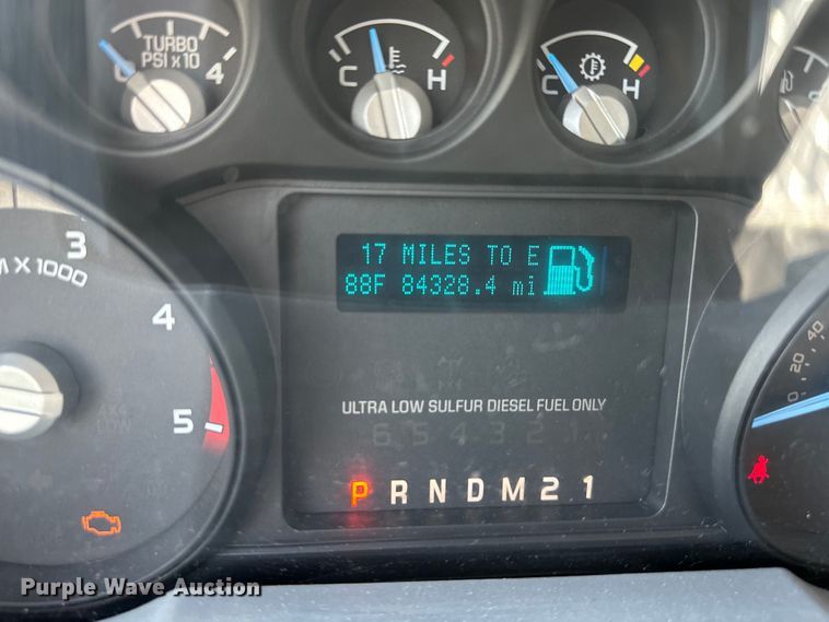 image for item DP1377 2013 Ford F550 Super Duty Crew Cab truck cab and chassis