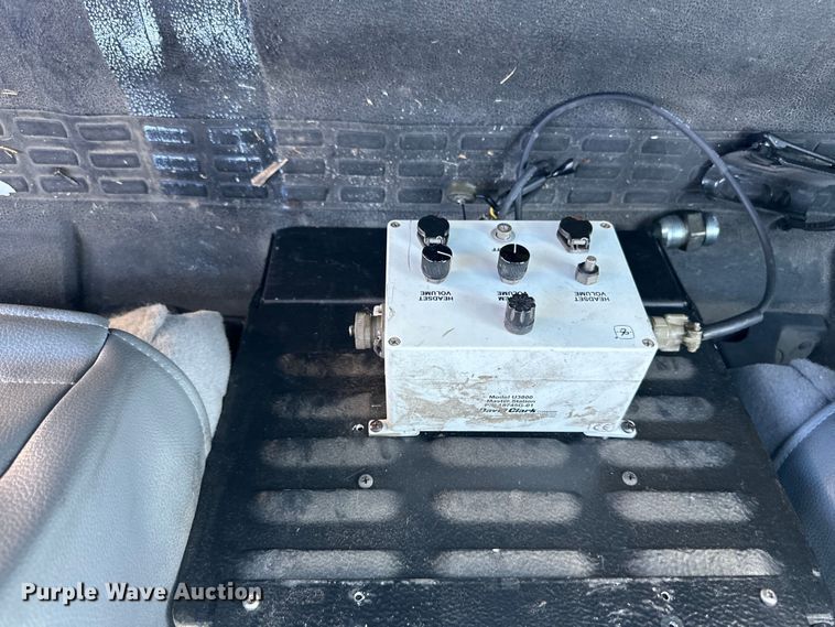 image for item DP1377 2013 Ford F550 Super Duty Crew Cab truck cab and chassis