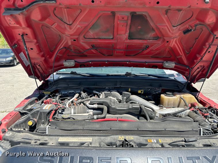 image for item DP1377 2013 Ford F550 Super Duty Crew Cab truck cab and chassis