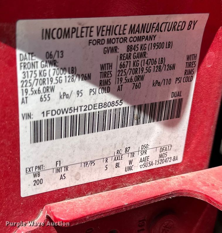 image for item DP1377 2013 Ford F550 Super Duty Crew Cab truck cab and chassis