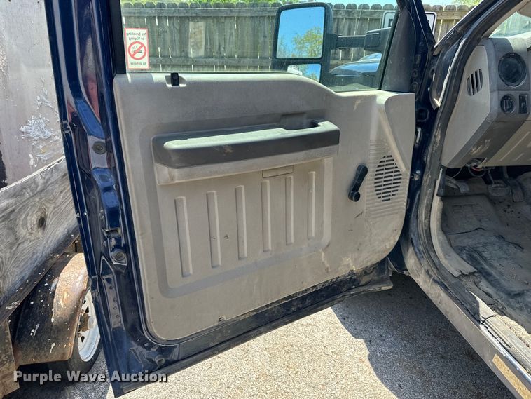 image for item DP1379 2009 Ford F450 Super Duty XL dump truck