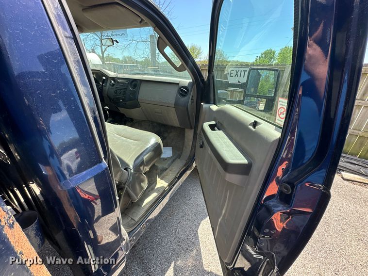 image for item DP1379 2009 Ford F450 Super Duty XL dump truck