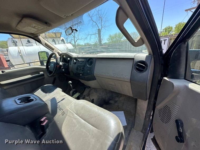 image for item DP1379 2009 Ford F450 Super Duty XL dump truck