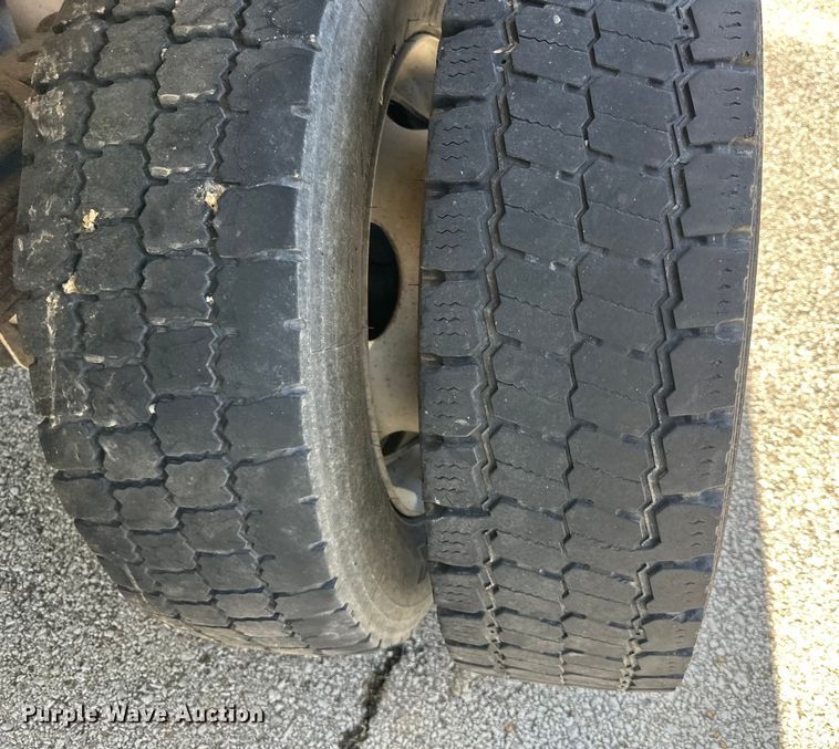 image for item DP1379 2009 Ford F450 Super Duty XL dump truck