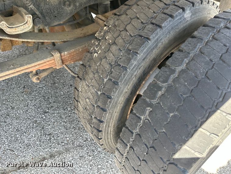 image for item DP1379 2009 Ford F450 Super Duty XL dump truck