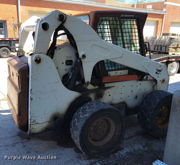 image for item DP1382 2008 Bobcat S250 skid steer loader