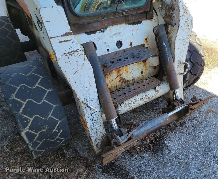 image for item DP1382 2008 Bobcat S250 skid steer loader