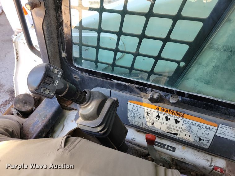 image for item DP1382 2008 Bobcat S250 skid steer loader