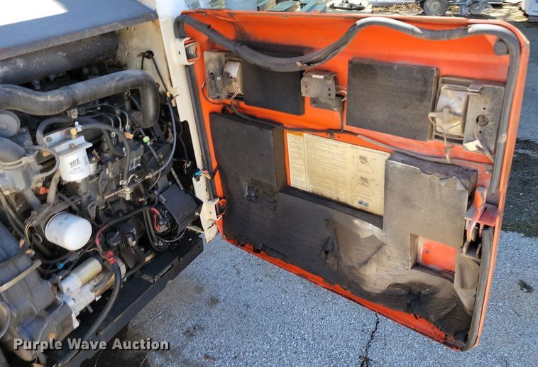image for item DP1382 2008 Bobcat S250 skid steer loader
