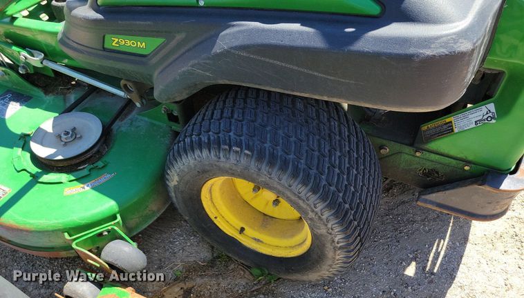 image for item DP1386 (4) ZTR lawn mowers