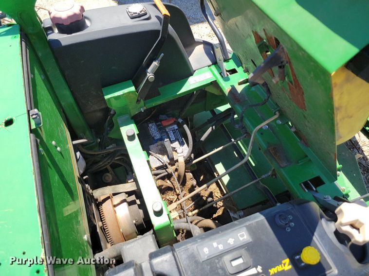 image for item DP1386 (4) ZTR lawn mowers