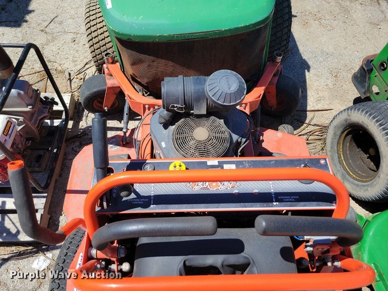 image for item DP1386 (4) ZTR lawn mowers