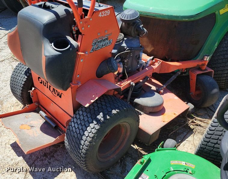 image for item DP1386 (4) ZTR lawn mowers