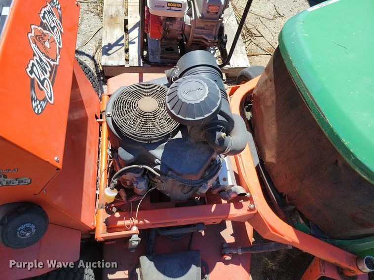 image for item DP1386 (4) ZTR lawn mowers