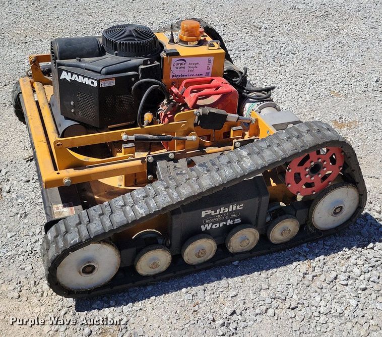 image for item DP1387 2016 Alamo Ridge Runner remote controlled lawn mower