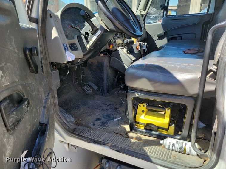 image for item DP1392 2011 International 4300M7 dump truck