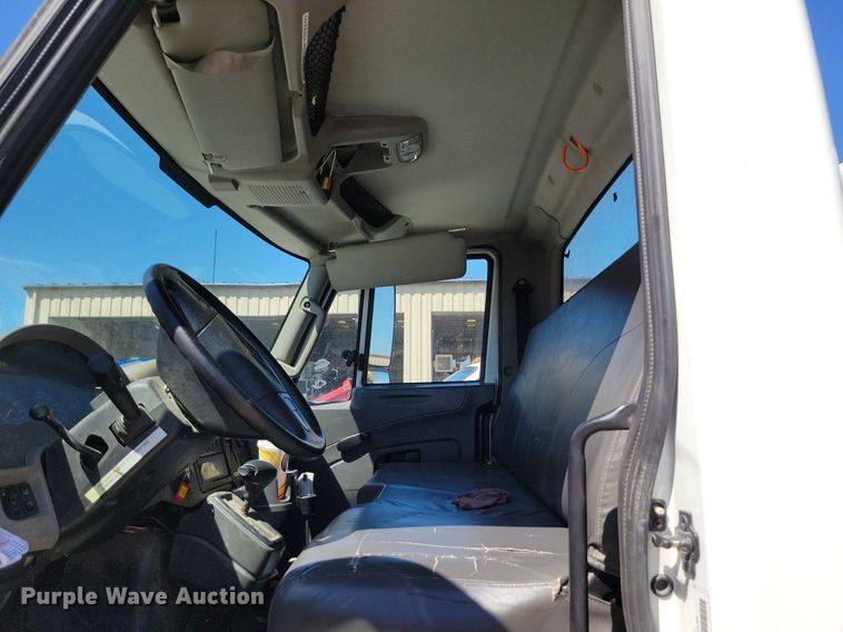 image for item DP1392 2011 International 4300M7 dump truck