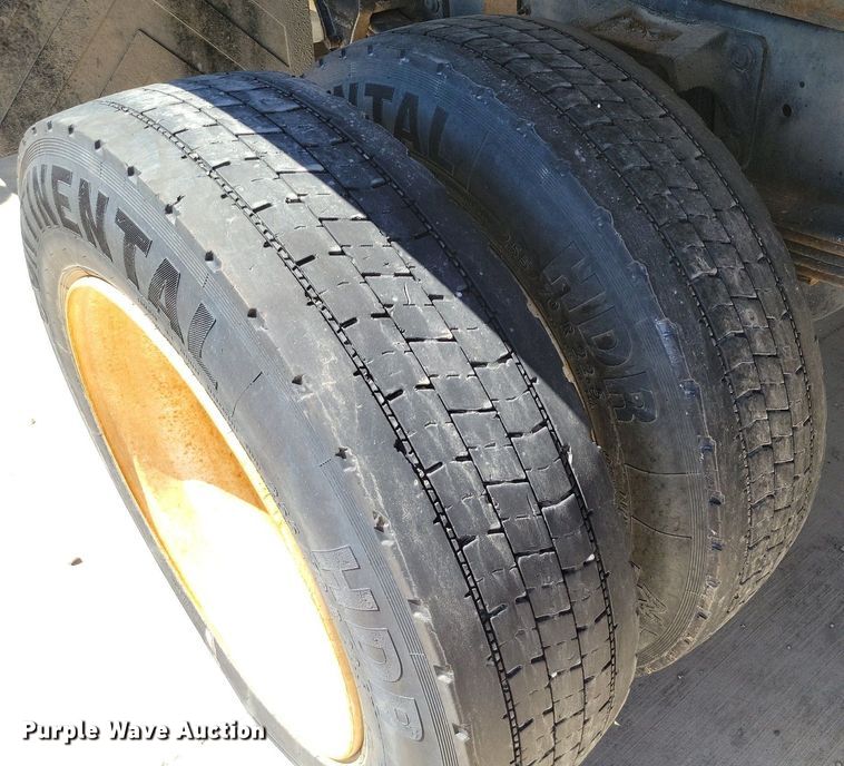 image for item DP1392 2011 International 4300M7 dump truck