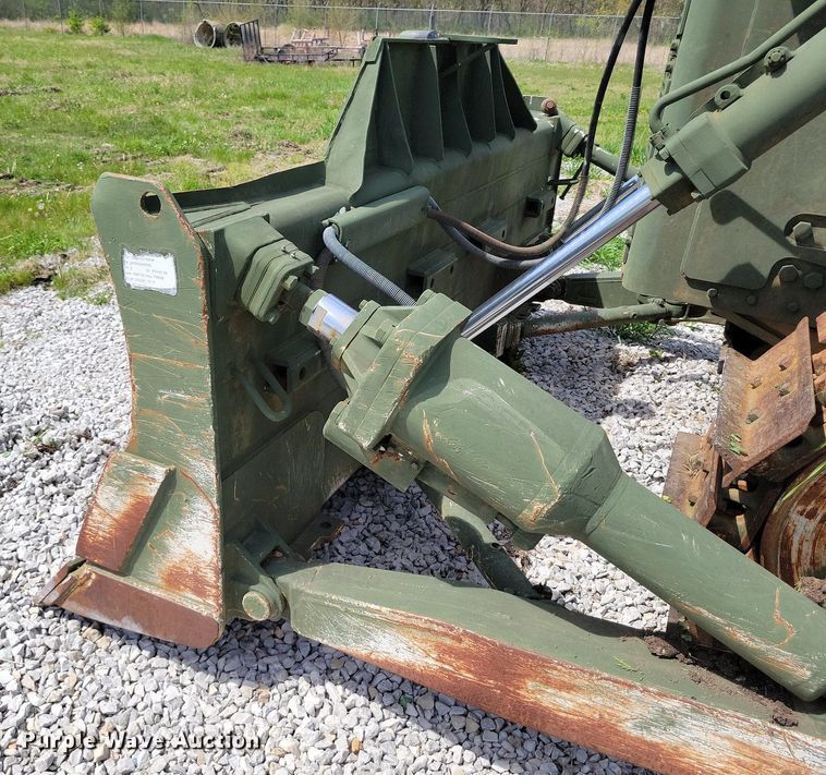 image for item DP1396 1974 Caterpillar D7F dozer