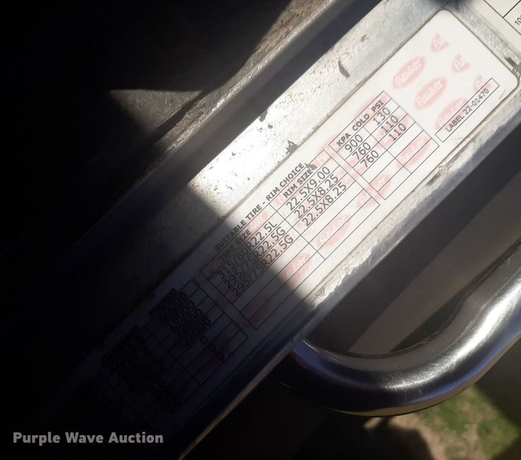 image for item DP2574 2006 Peterbilt 320 refuse truck