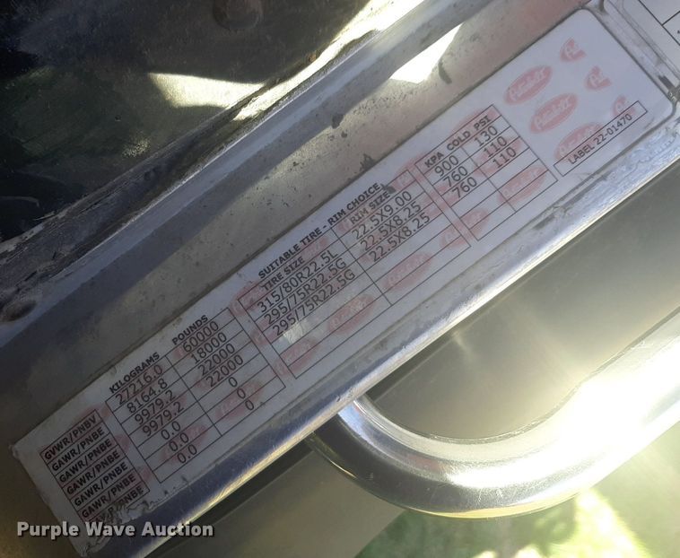 image for item DP2574 2006 Peterbilt 320 refuse truck