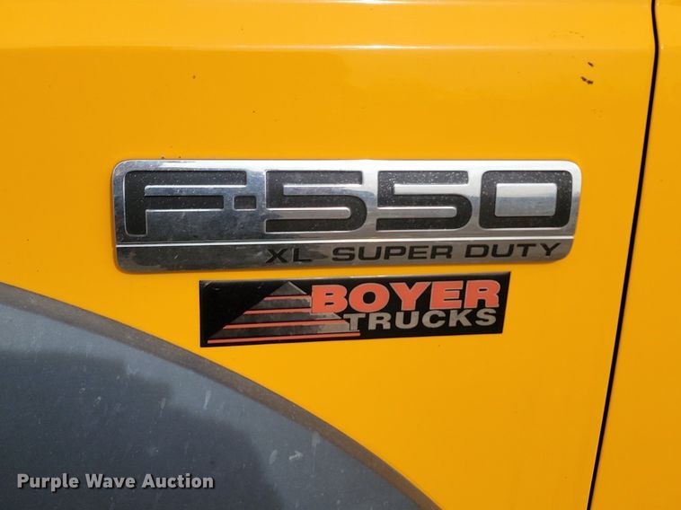 image for item DP3521 2007 Ford  F550 Super Duty XL flatbed truck