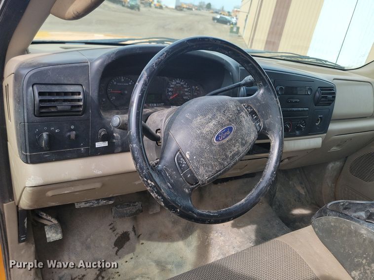 image for item DP3521 2007 Ford  F550 Super Duty XL flatbed truck