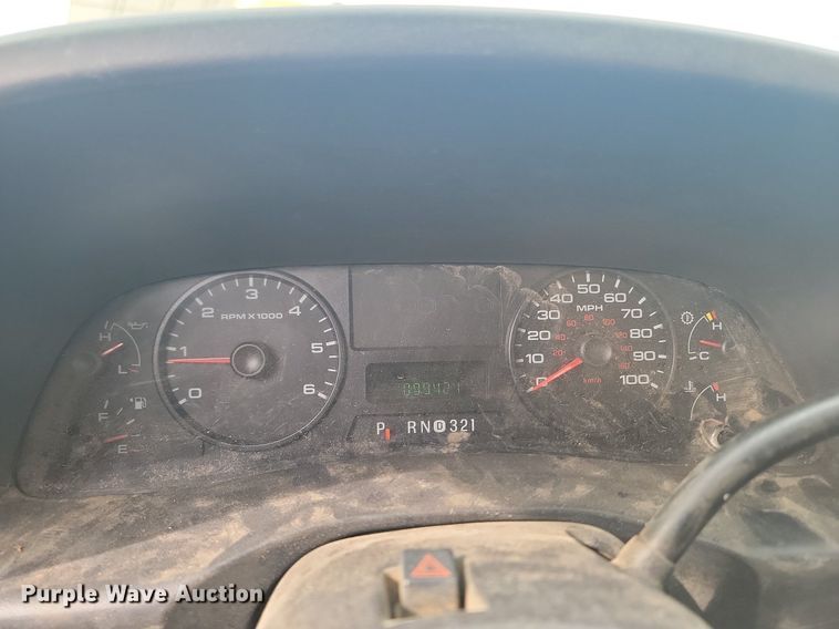 image for item DP3521 2007 Ford  F550 Super Duty XL flatbed truck