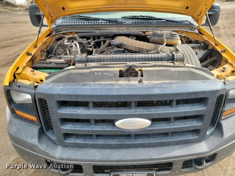 image for item DP3521 2007 Ford  F550 Super Duty XL flatbed truck